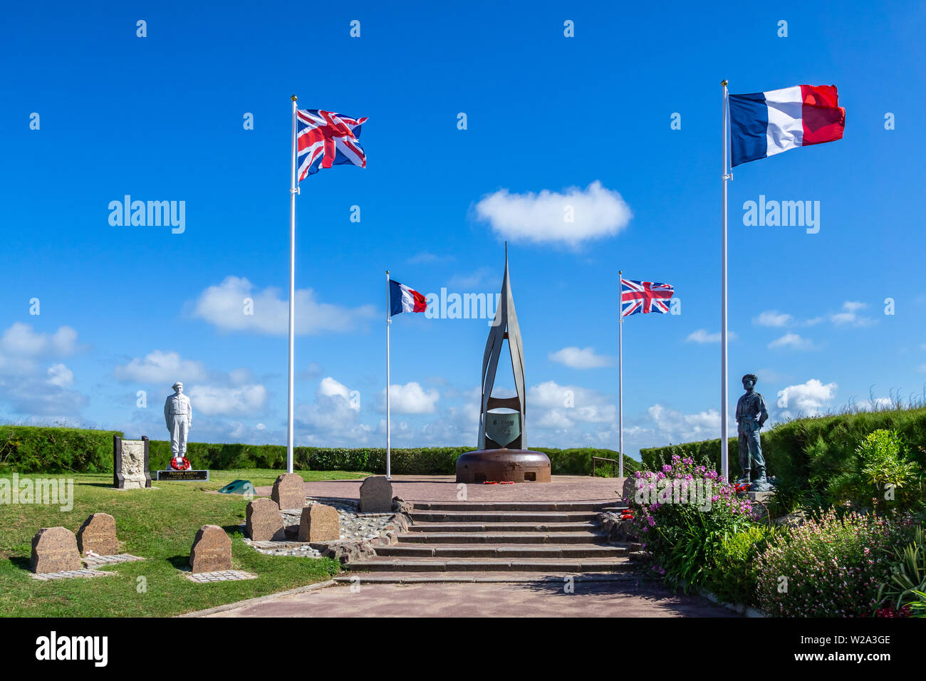 Monument de la flamme (La Flamme) ou monument Kieffer, de l'anglais World War Two D-Day Memorial à Sword Beach, de Ouistreham, Normandie, France. Banque D'Images