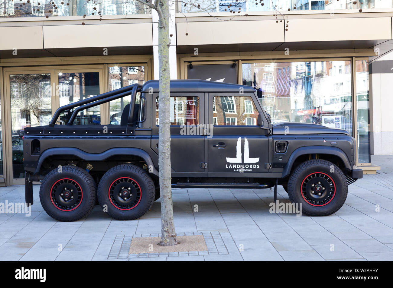 Land Rover Defender Double Capuchon XS 6.2 V8 d'huntsman 6✖️vol 6 Banque D'Images