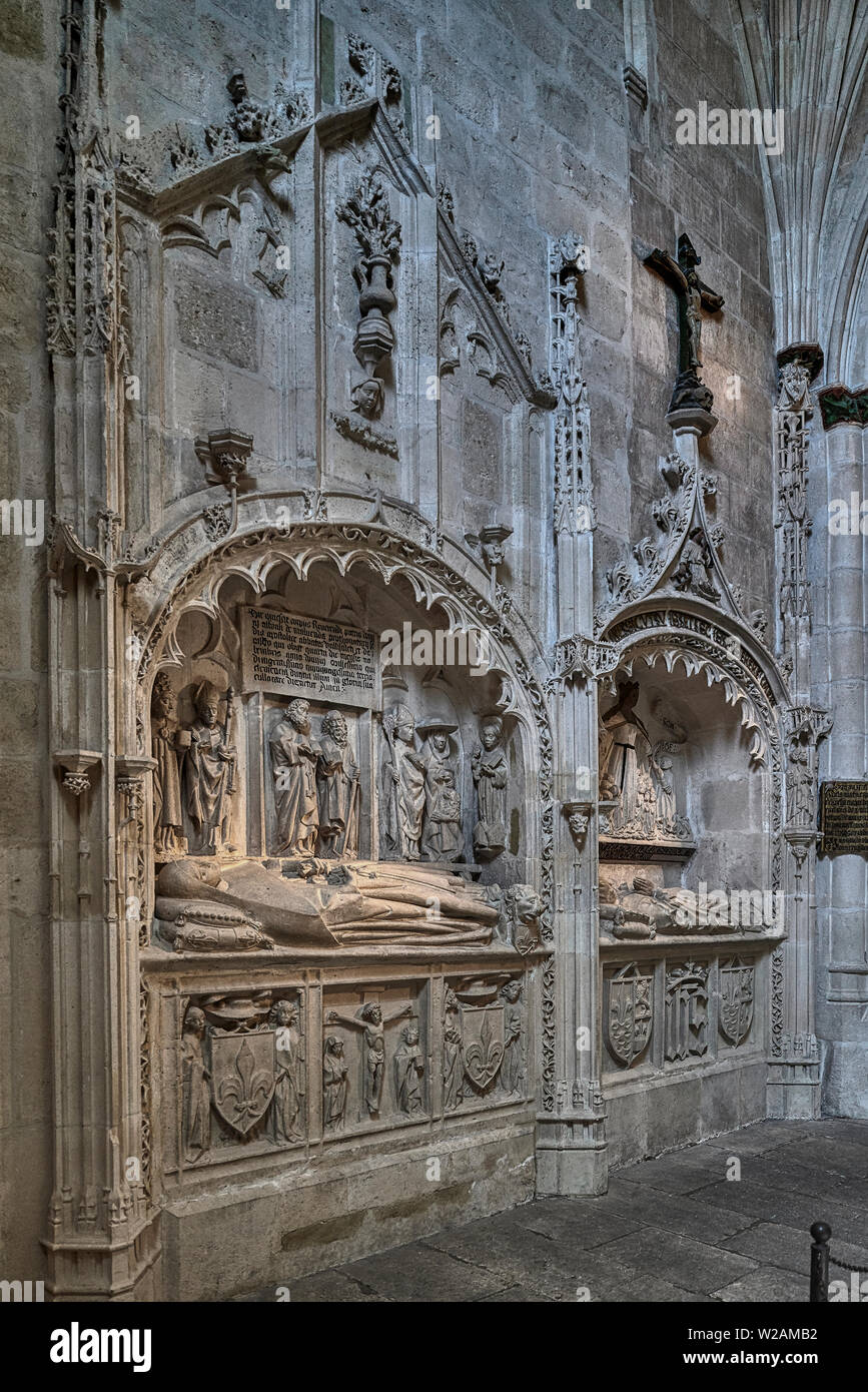 Chapelle de la Visitation de la famille Colonia et gisant de l'Évêque Alonso de Cartagena de Siloé, dans la Cathédrale de Burgos, Espagne Banque D'Images