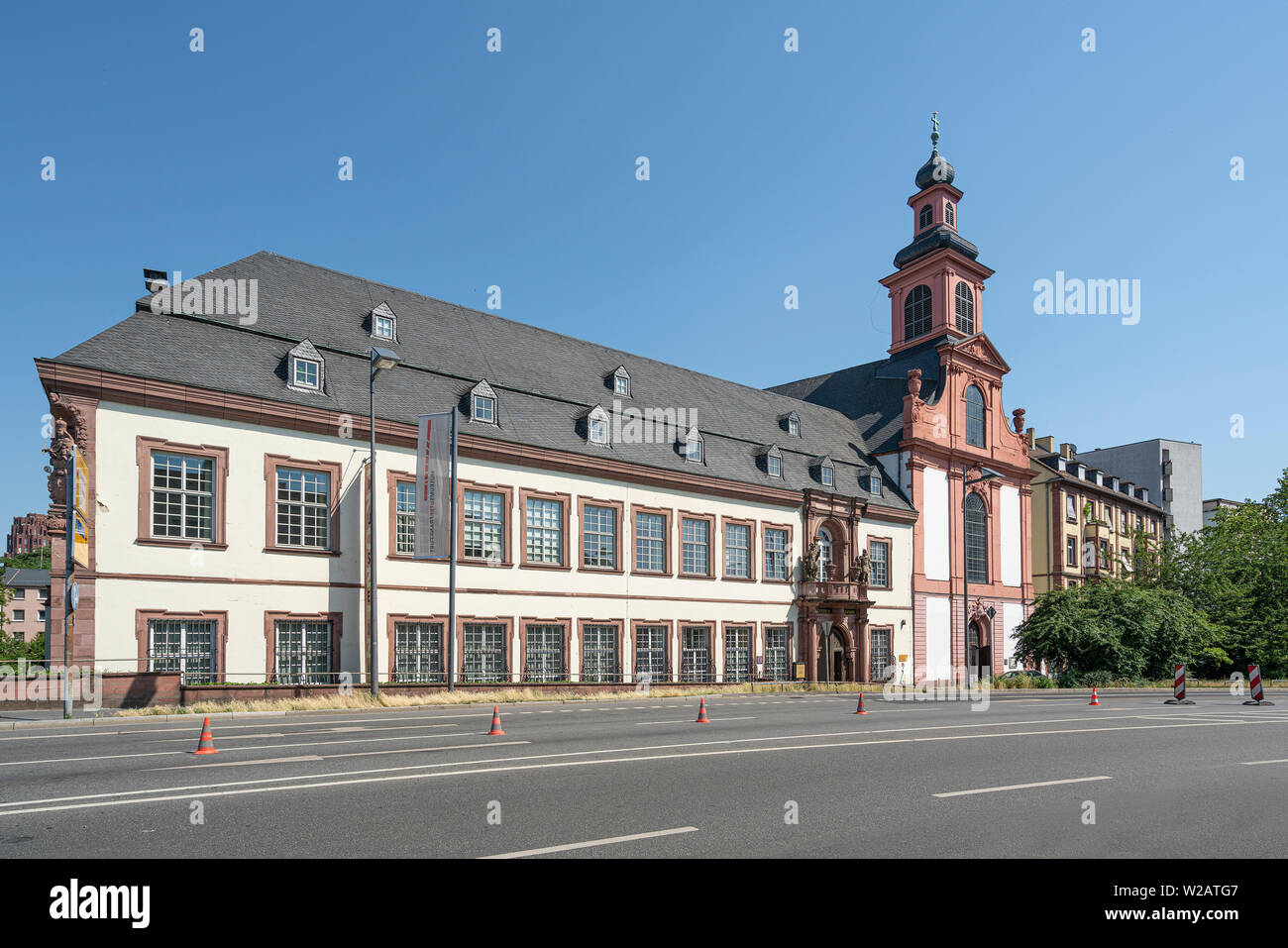 Francfort, Allemagne. Juillet 2019. La façade du Musée Ikonen Banque D'Images