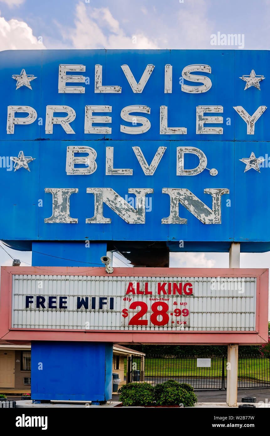 Le boulevard Elvis Presley. Inn est représenté sur le boulevard Elvis Presley, le 4 septembre 2015, à Memphis, Tennessee. Banque D'Images