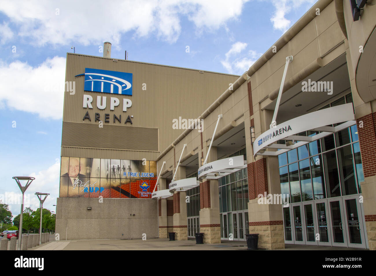Rupp Arena à Lexington, Kentucky est d'accueil cour du bien-aimé des Wildcats de l'Université du Kentucky de l'équipe de basket-ball. L'arène est nommé d'après l'entraîneur Adolph Banque D'Images