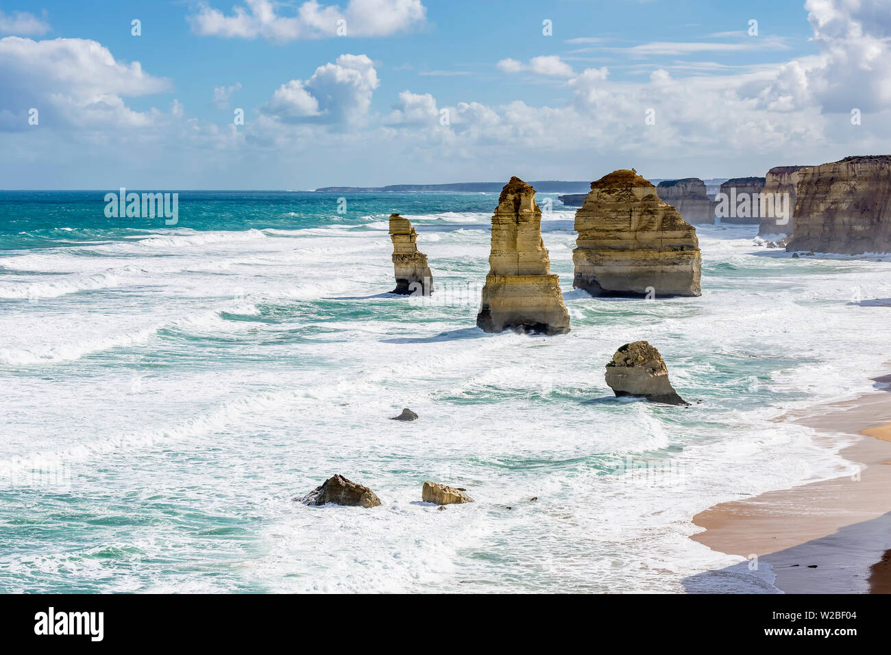 Belle vue des Douze Apôtres le long de la Great Ocean Road, Victoria, Australie Banque D'Images