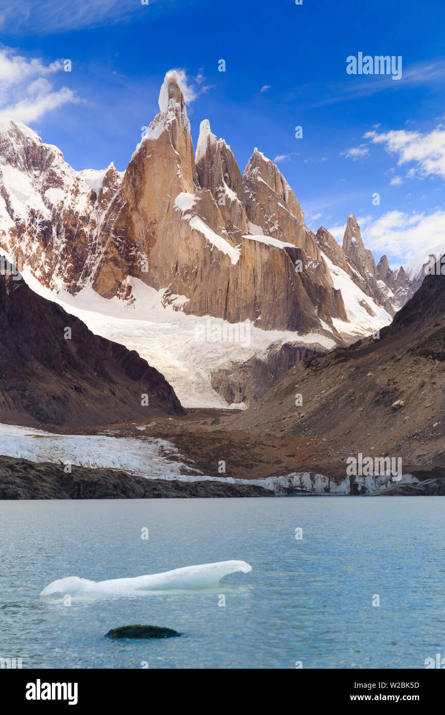 L'Argentine, Patagonie, El Chalten, le Parc National Los Glaciares, Laguna Torre et Cerro Torre Peak Banque D'Images