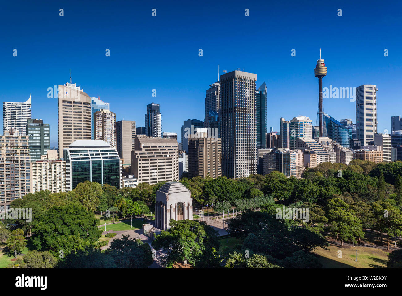 L'Australie, New South Wales, NSW, Sydney, Central Business District, CBD bâtiments de Hyde Park view. Banque D'Images