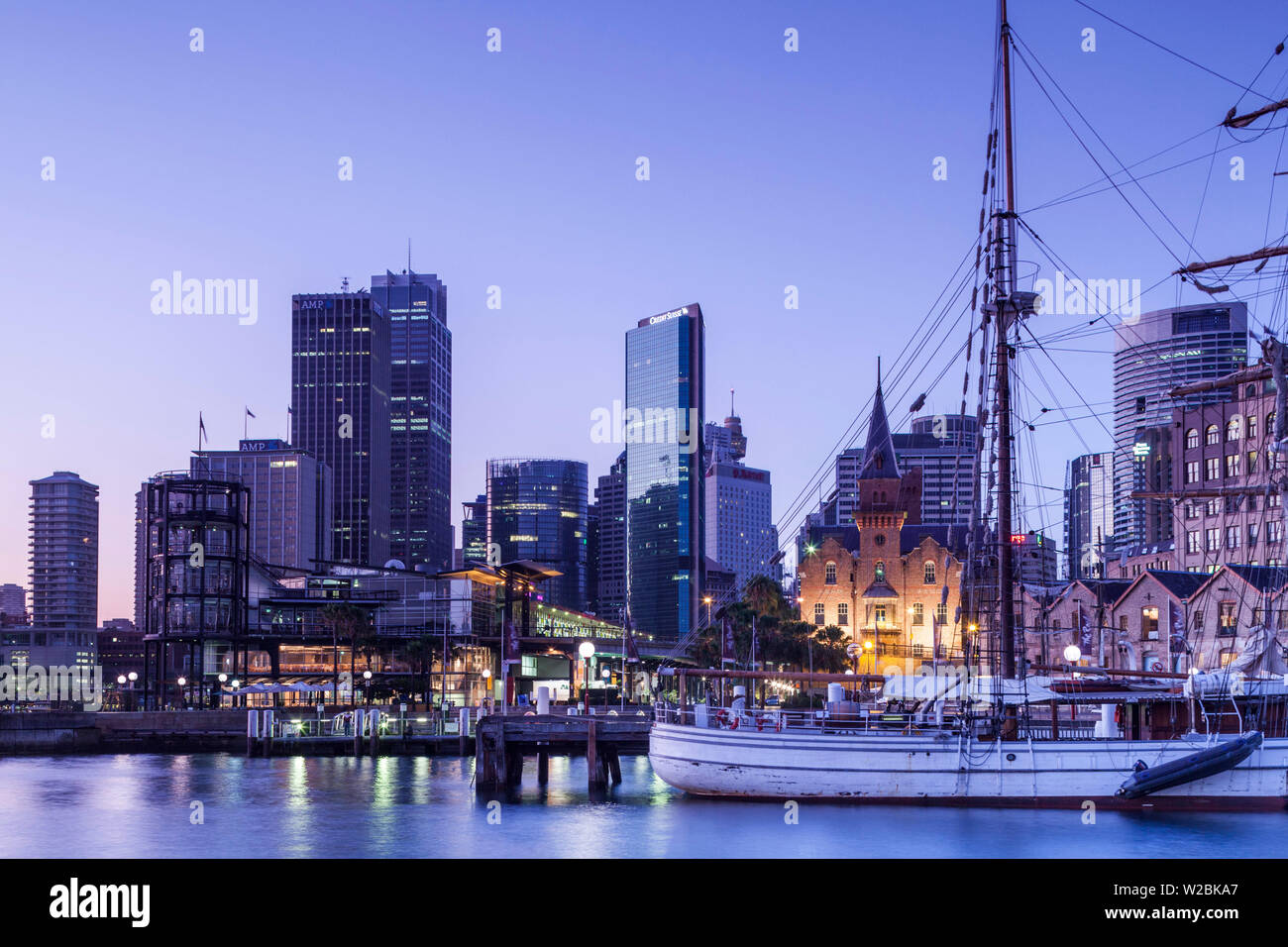 L'Australie, New South Wales, NSW, Sydney, Circular Quay, Campbell's Cove, Dawn Banque D'Images