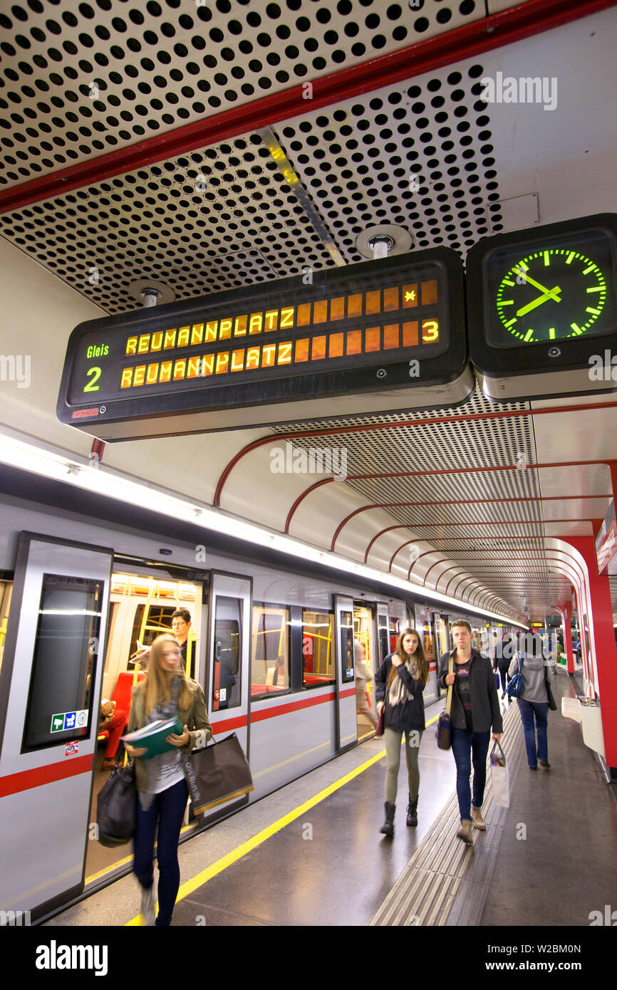 U-Bahn, Vienne, Autriche, Europe Centrale Banque D'Images