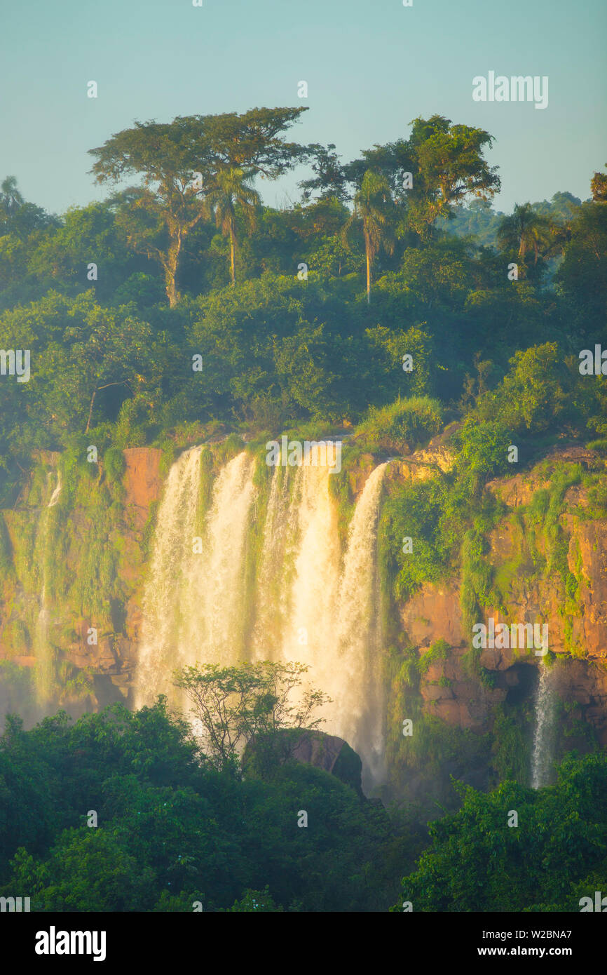 Iguacu Falls, État du Parana, Brésil Banque D'Images