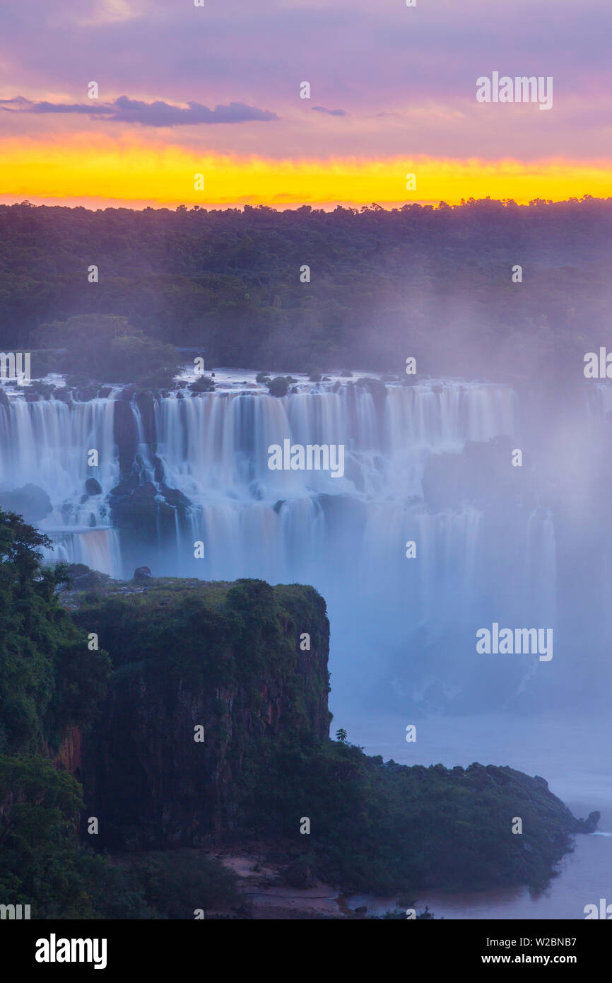 Iguacu Falls, État du Parana, Brésil Banque D'Images