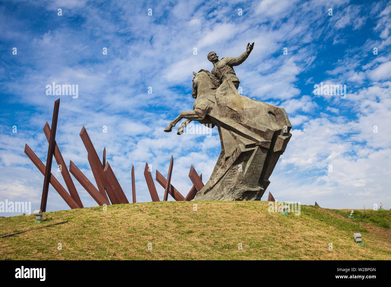 Cuba, Province de Santiago de Cuba, Santiago de Cuba, la Plaza de la Révolution, Statue d'Antonio Maceo le peuple sur les ondes pour la bataille Banque D'Images