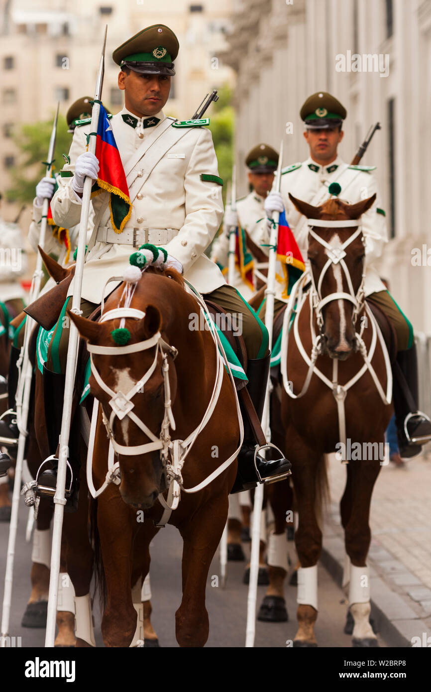 Le Chili, Santiago, Palacio de la Moneda, le palais présidentiel, la relève de la garde cérémonie Banque D'Images