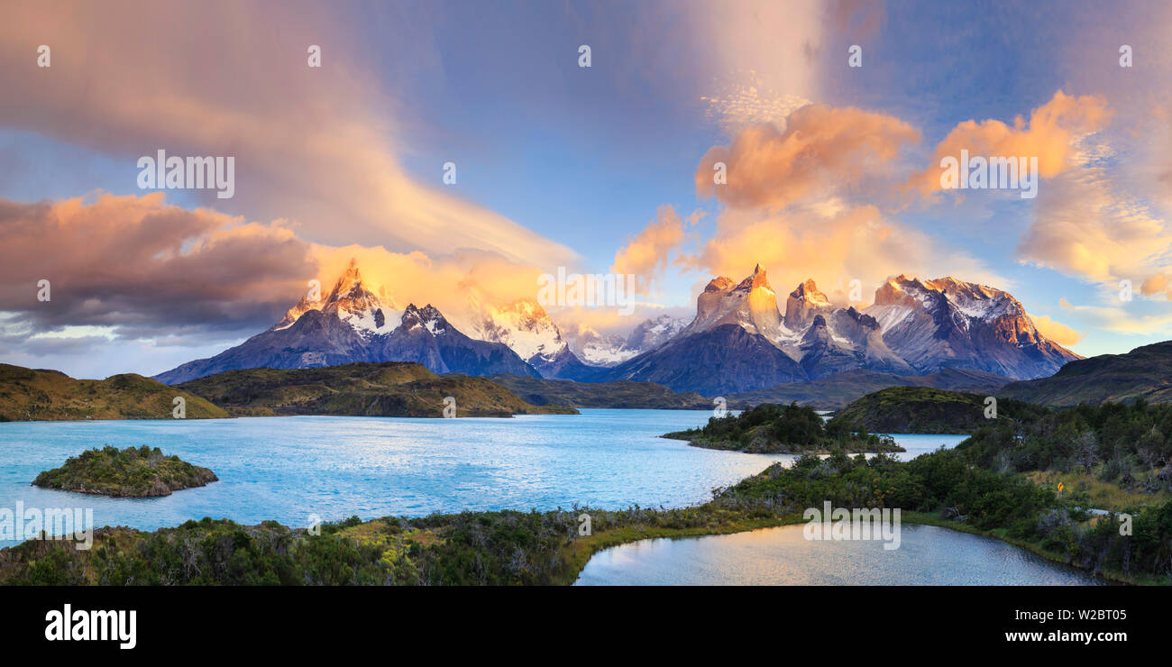 Le Chili, la Patagonie, le Parc National Torres del Paine (UNESCO Site), le Lac Pehoe Banque D'Images