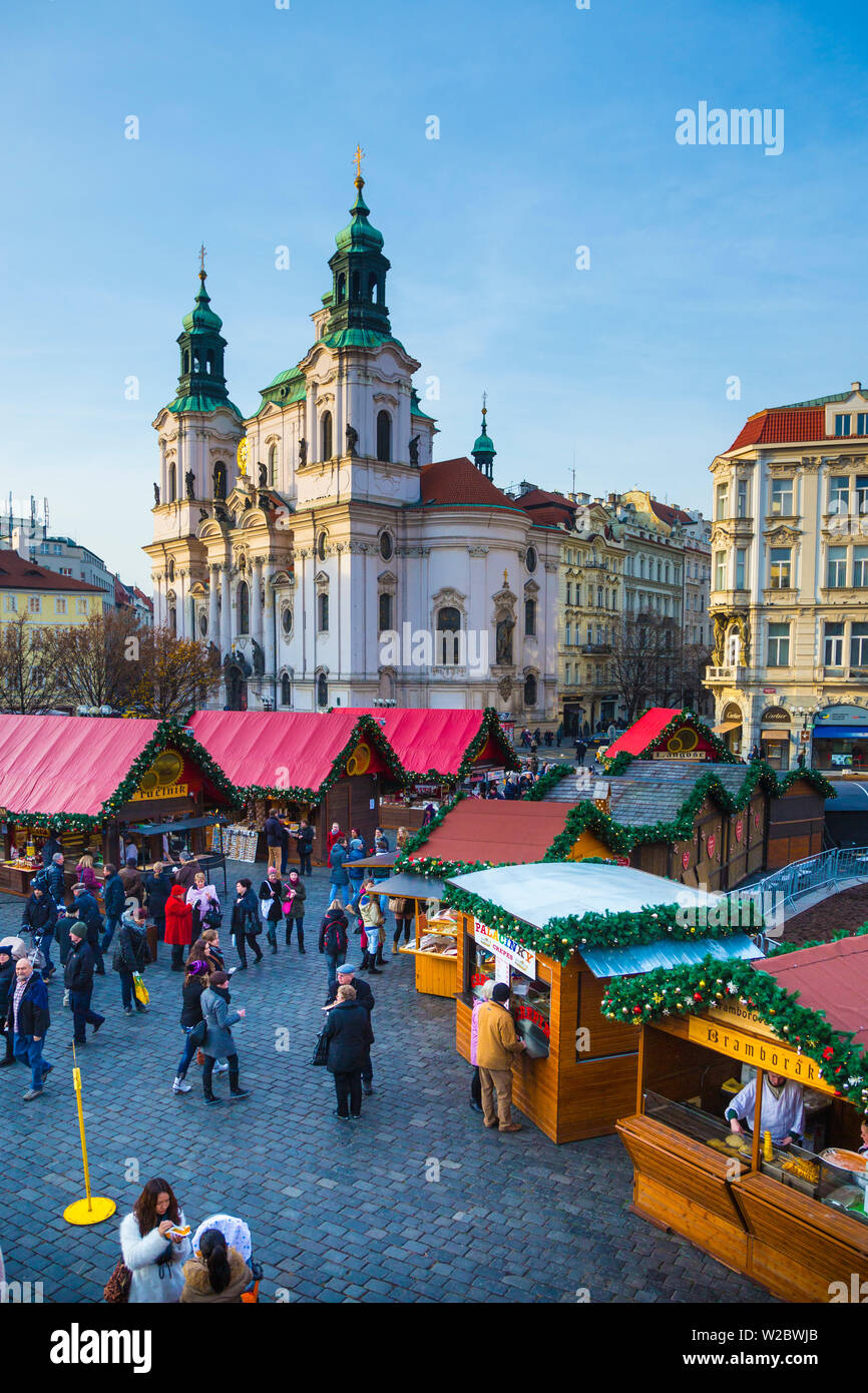 Marché de Noël, Place de la Vieille Ville, Prague, République Tchèque Banque D'Images