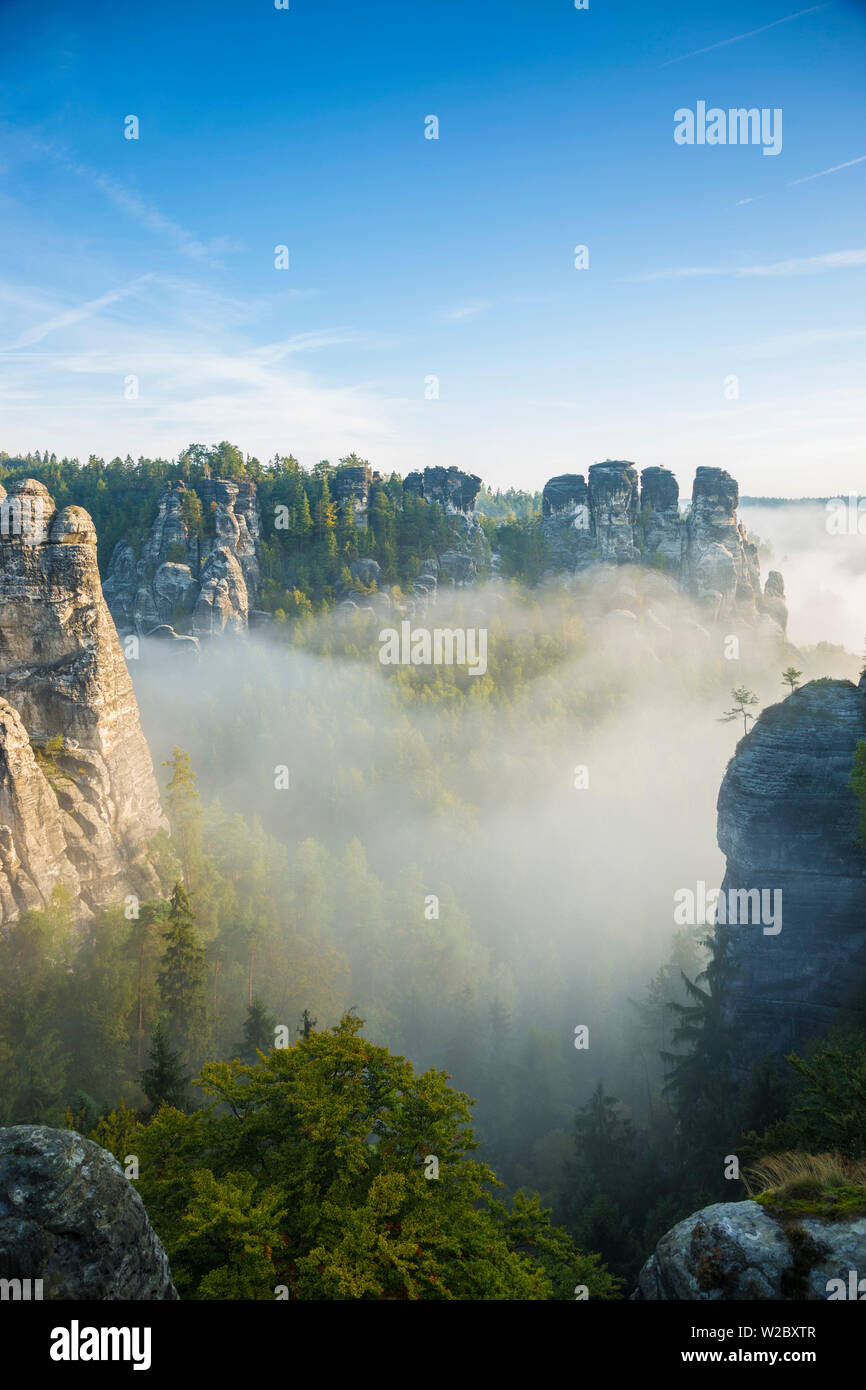 Bastei, le Parc National de la Suisse Saxonne, Saxe, Allemagne Banque D'Images