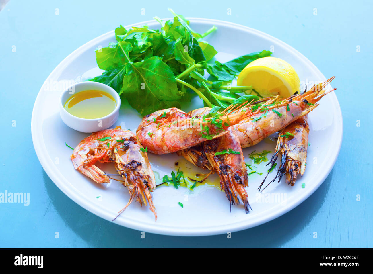 Gambas grillées, Leros, Dodécanèse, îles grecques, Grèce, Europe Banque D'Images
