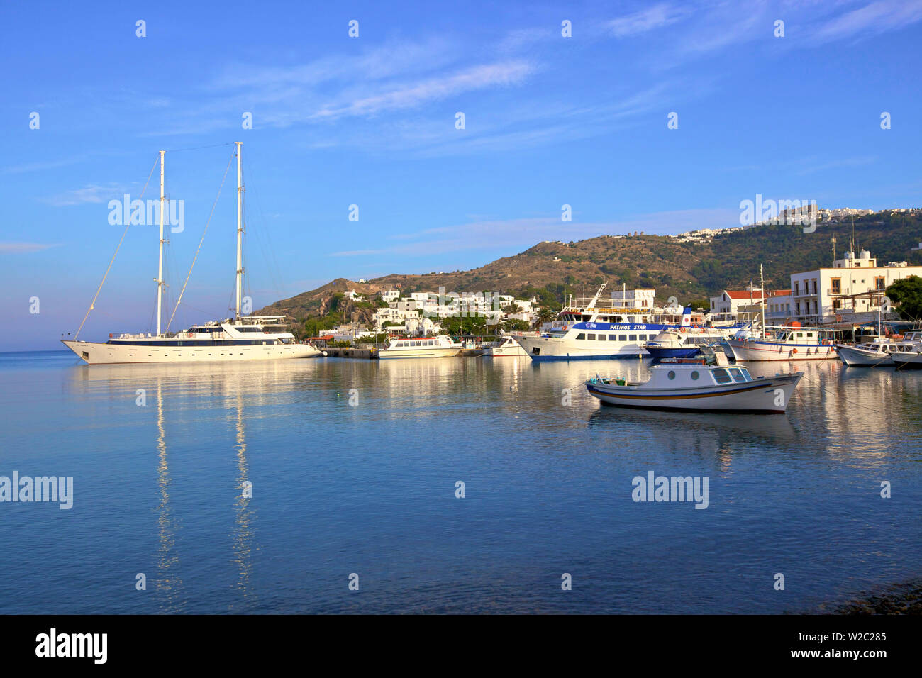 Port de Skala, Patmos, Dodécanèse, îles grecques, Grèce, Europe Banque D'Images