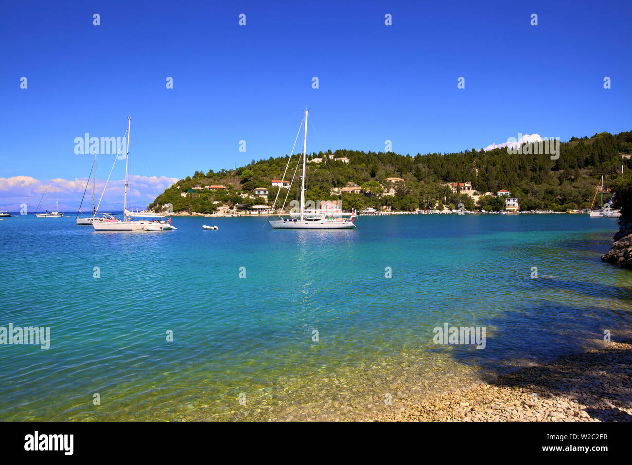 Port de Lakka, Paxos, îles Ioniennes, îles grecques, Grèce, Europe Banque D'Images