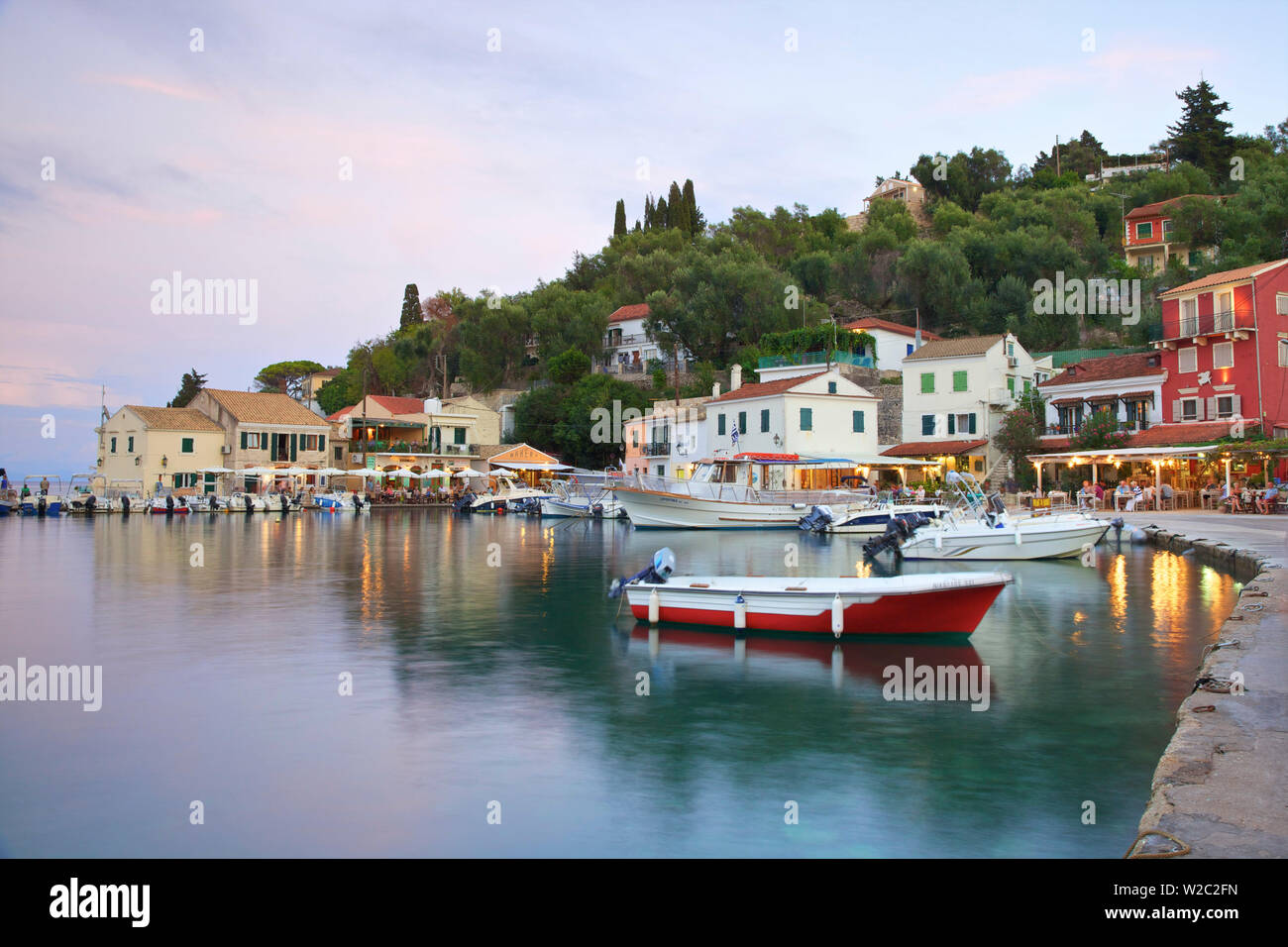 Port de Loggos, Paxos, îles Ioniennes, îles grecques, Grèce, Europe Banque D'Images