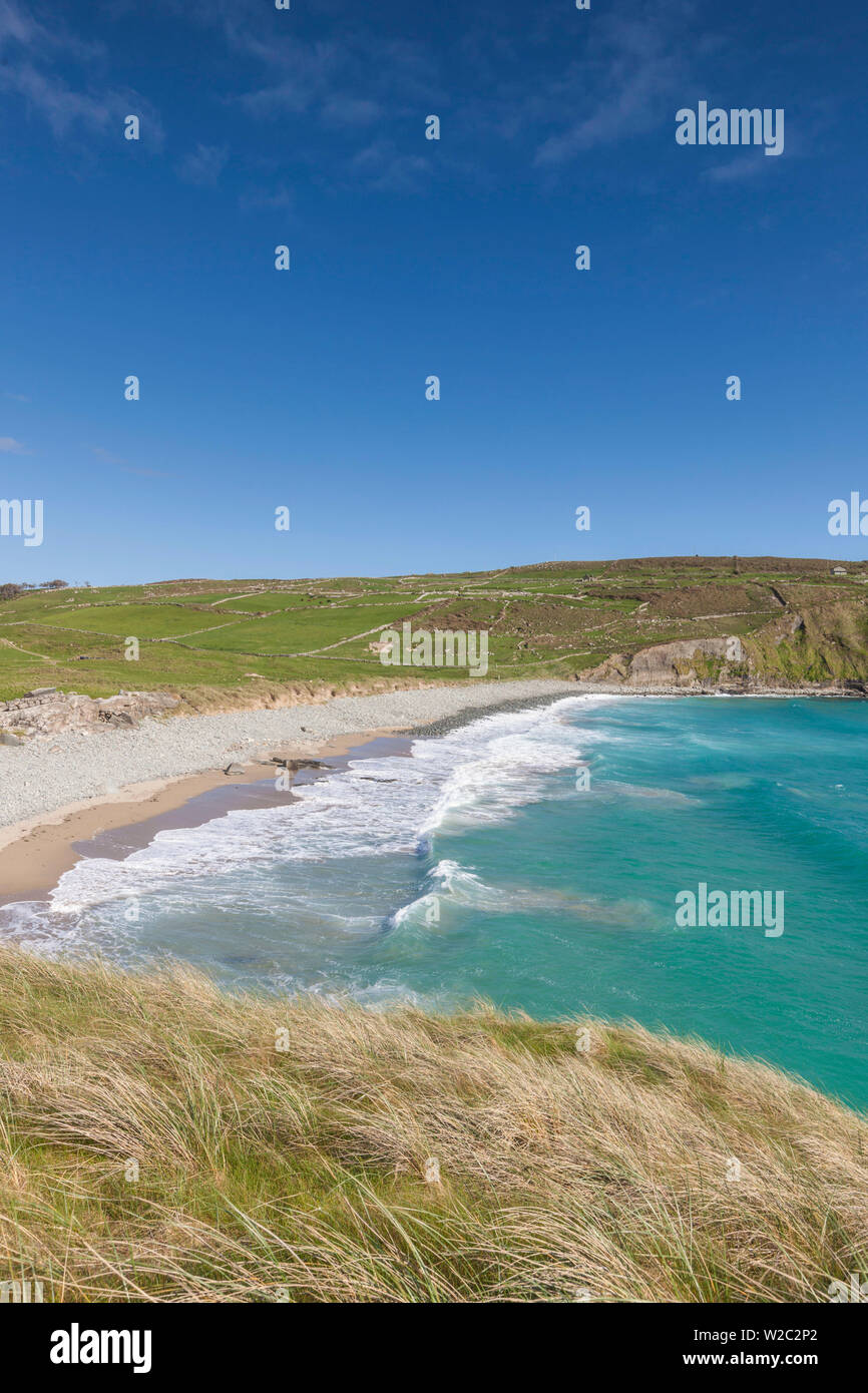 L'Irlande, dans le comté de Cork, la péninsule de Mizen Head, l'orge Cove Beach, elevated view Banque D'Images