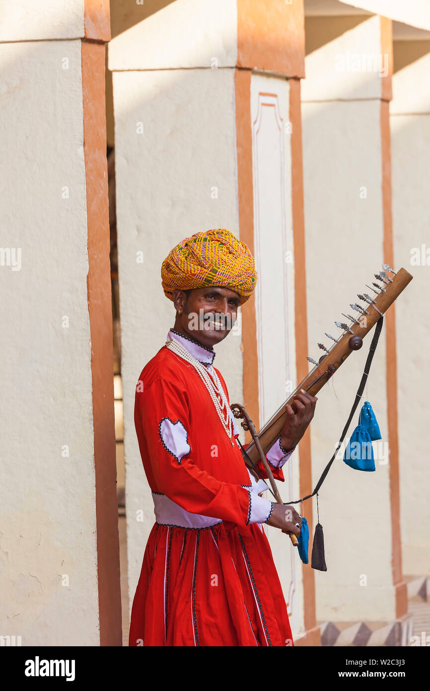 Muscian indien, Chandra Mahal (palais de la ville), Jaipur, Rajasthan, Inde. Banque D'Images