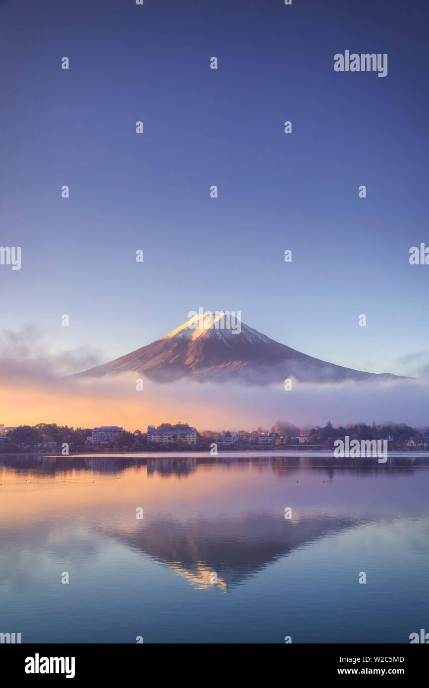 Le Japon, Fuji - Hakone - Parc National d'Izu, le Mt Fuji et le lac Kawaguchi Ko Banque D'Images