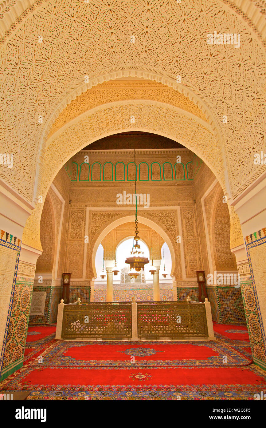 Chambre funéraire, l'intérieur du mausolée de Moulay Ismail, Meknès, Maroc, Afrique du Nord Banque D'Images