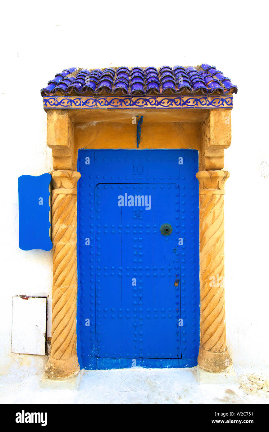 Porte décorative traditionnelle marocaine, Rabat, Maroc, Afrique du Nord Banque D'Images
