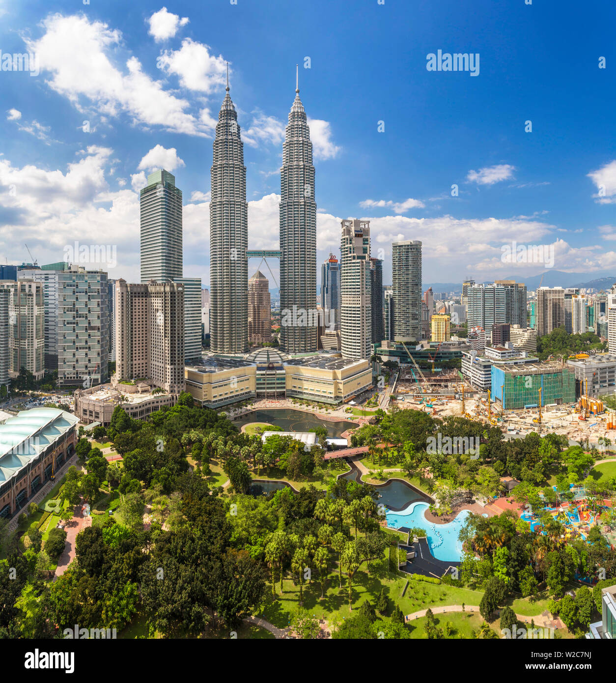 Les Tours Petronas KLCC &, Kuala Lumpur, Malaisie Banque D'Images