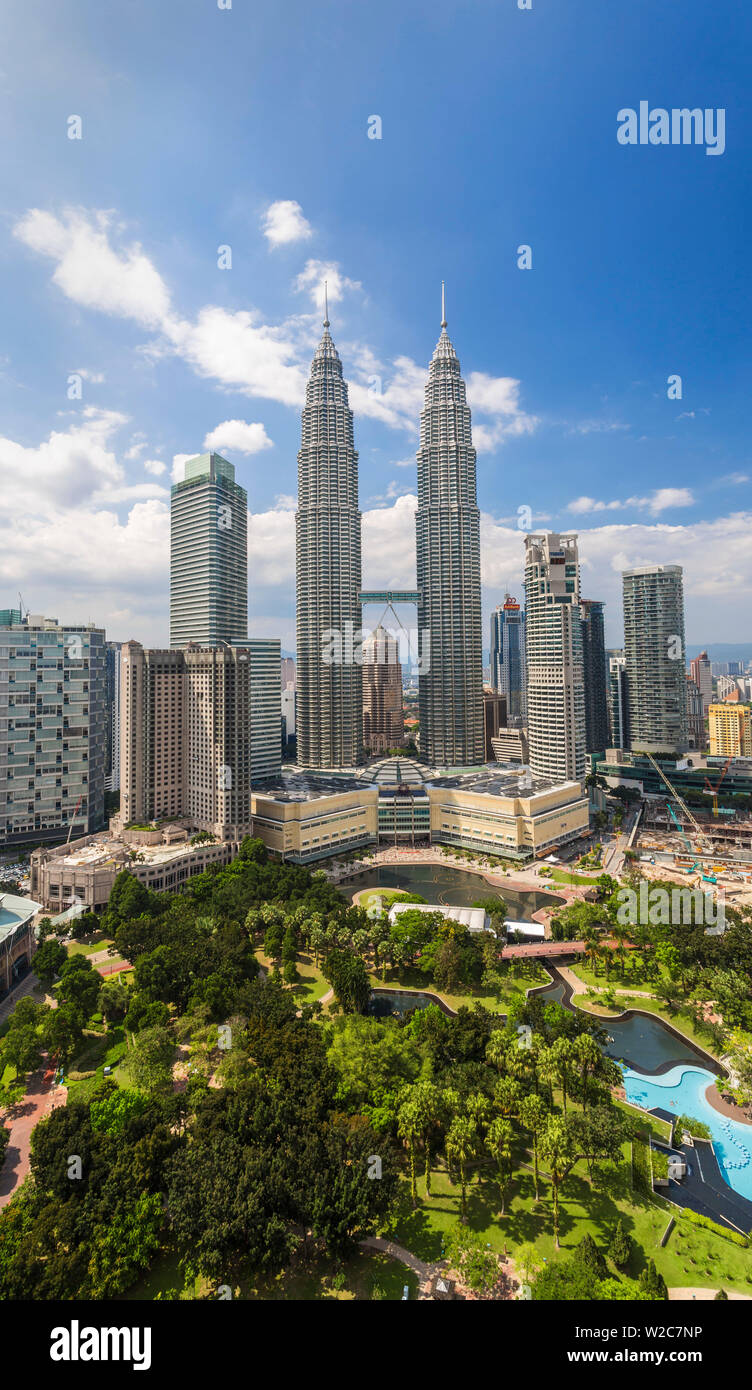 Les Tours Petronas KLCC &, Kuala Lumpur, Malaisie Banque D'Images