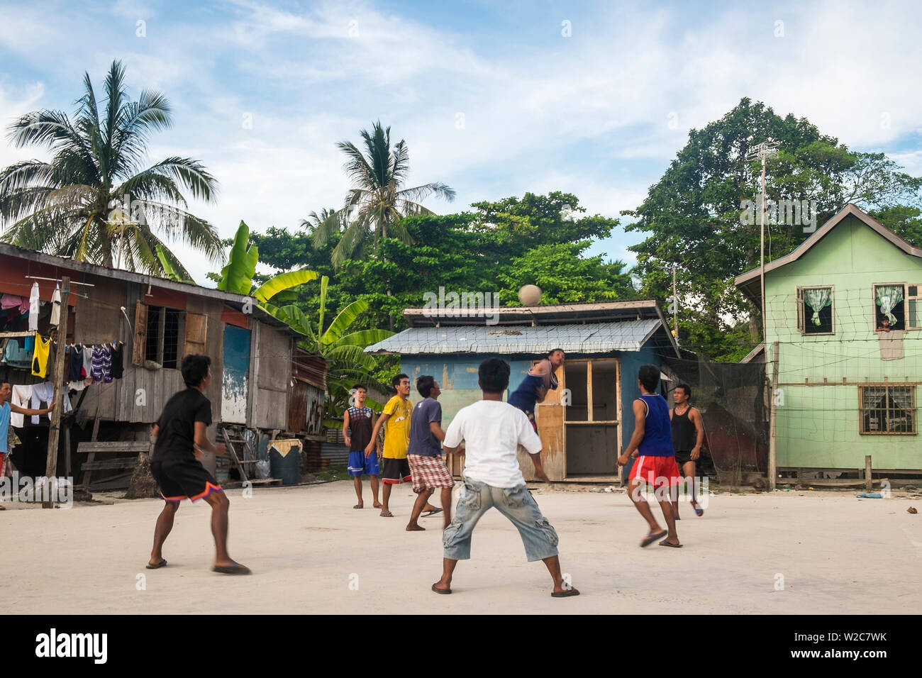 Volley-ball sur Mabul Island, Mer de Célèbes, l'Est de Sabah, Bornéo, Malaisie Banque D'Images