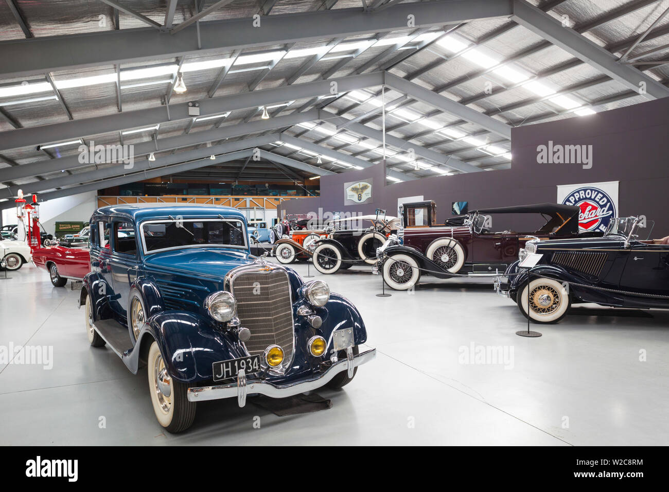 Nouvelle Zélande, île du Sud, Otago, Wanaka, Warbirds et roues Museum, voitures anciennes Banque D'Images