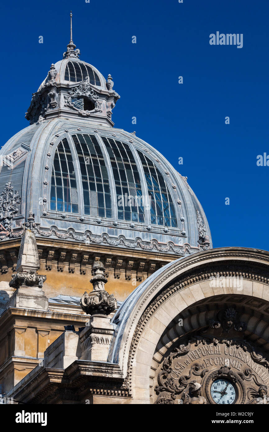 Roumanie, Bucarest, Vieille Ville Lipscani, CEC Bank Palace, extérieur Banque D'Images