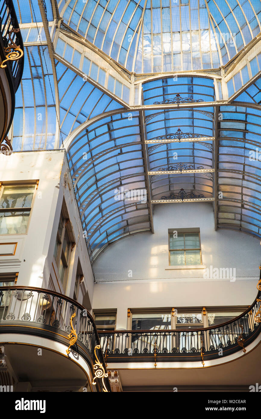 Royaume-uni, Angleterre, Greater Manchester, Manchester, Deansgate, Barton Arcade, une structure victorienne de fer et de verre construit en 1871 Banque D'Images