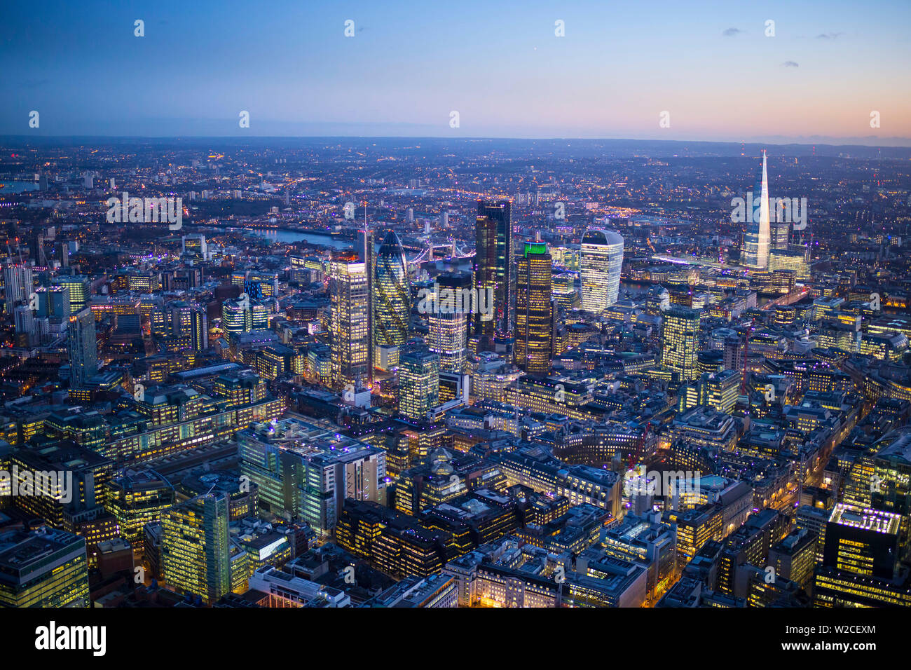 Vue aérienne de la ville et de l'Écharde de Londres, Londres, Angleterre Banque D'Images