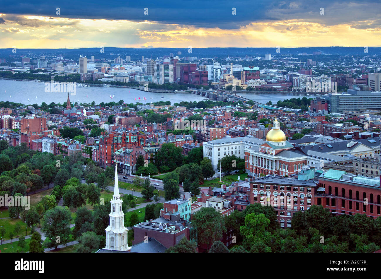 Massachusetts, Boston, State House, Cambridge, Charles River, Vieux Clocher Sud Maison de réunion Banque D'Images