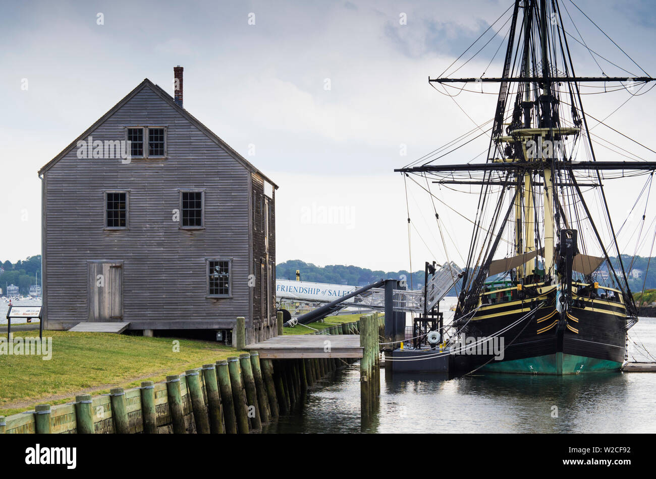 USA, Massachusetts, Salem, l'Amitié Tall Ship, Derby Wharf Banque D'Images