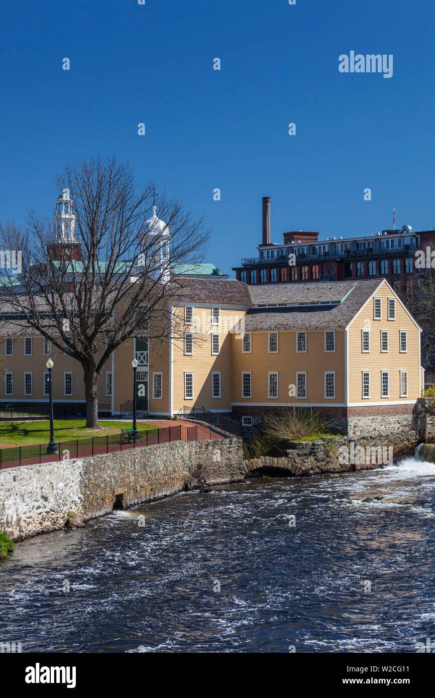 USA, Rhode Island, Pawtucket, Slater Mill Historic Site, fonctionnant à l'eau La première filature de coton en Amérique du Nord, construit en 1793 Banque D'Images