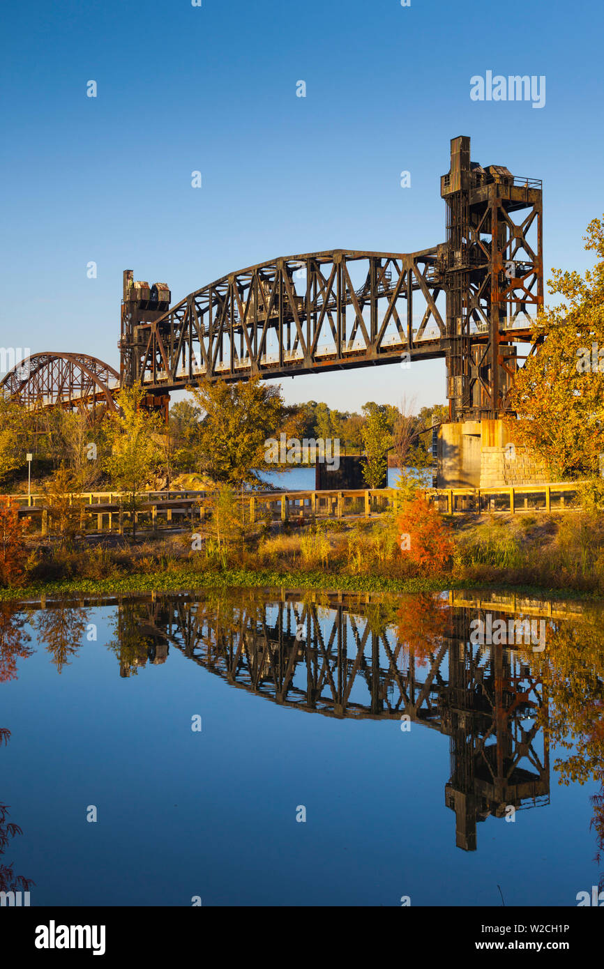 USA, Arkansas, Little Rock, William J. Clinton Presidential Library and Museum, Clinton Presidential Park Bridge Banque D'Images