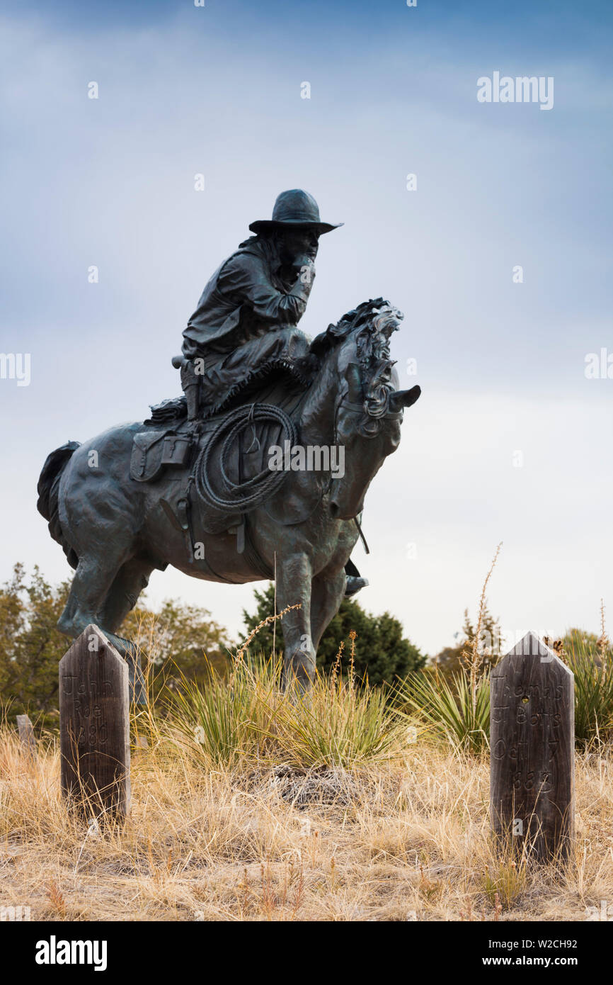 USA, New York, Cincinnati, Boot Hill Cemetery et Trail Boss statue Banque D'Images