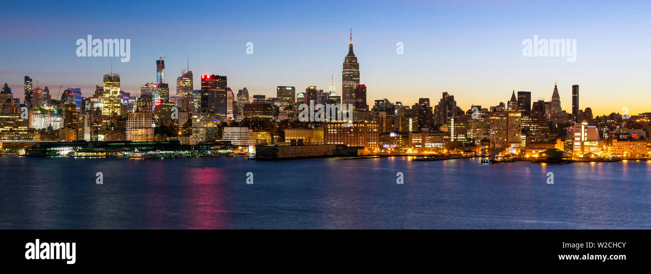 Manhattan Midtown Manhattan, l'autre côté de la rivière Hudson, New York, États-Unis d'Amérique Banque D'Images