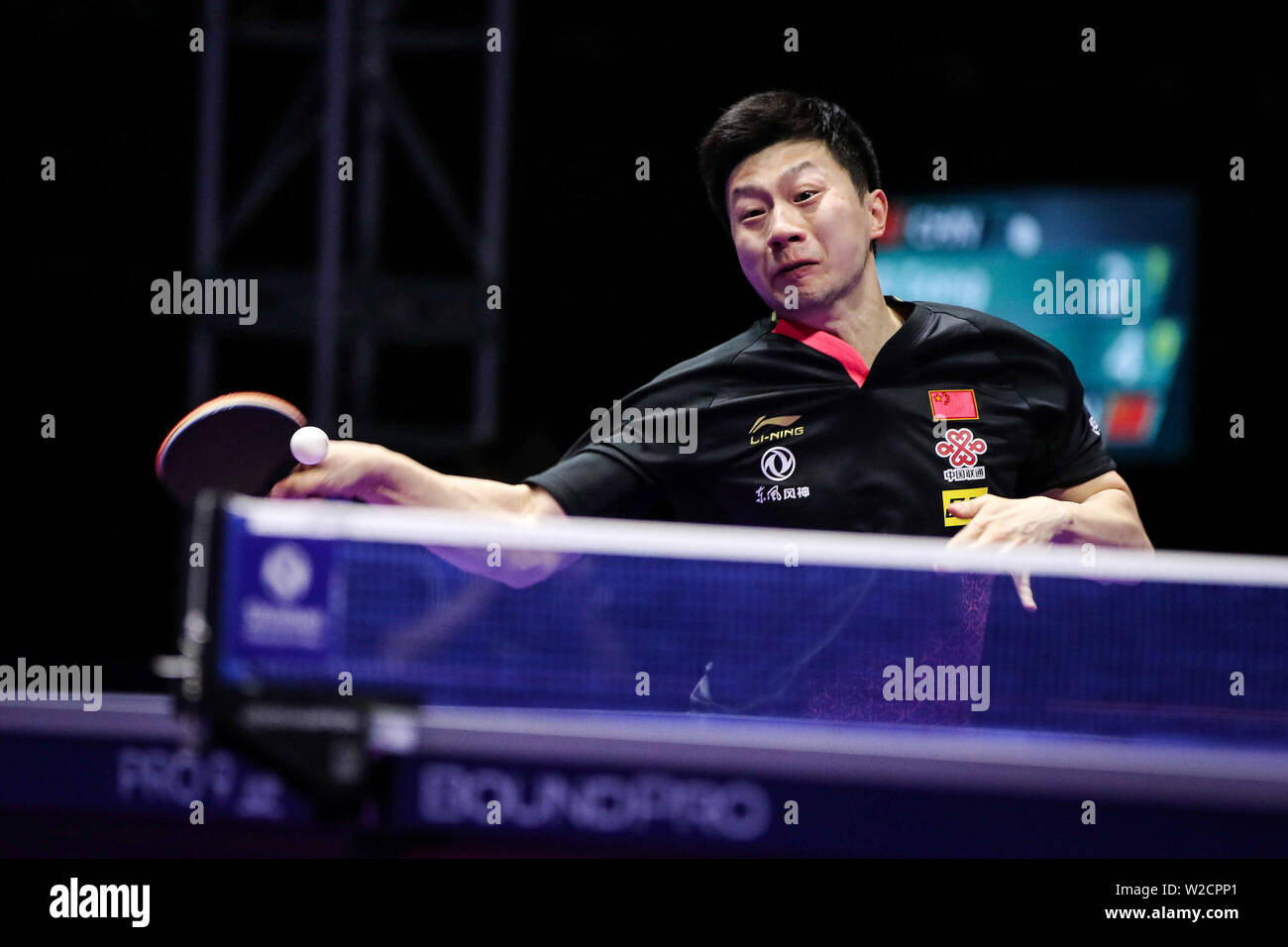 Ma longue de la Chine renvoie un shot de Xu Xin de Chine dans le dernier  match de simple masculin au cours de l'Open de Corée SHINHAN la Seamaster  2019 World Tour