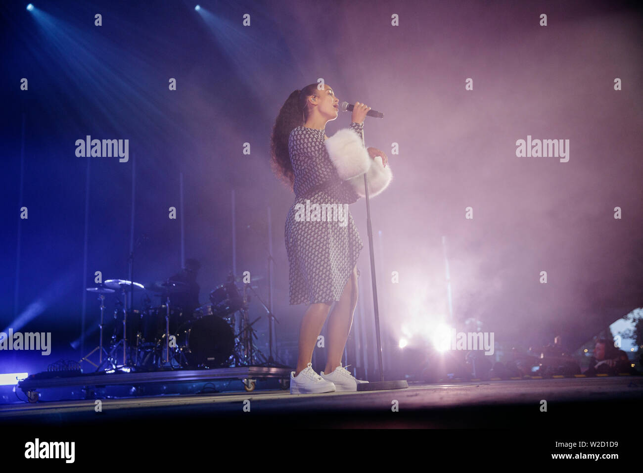 Roskilde, Danemark. Juillet 06th, 2019. La chanteuse et parolière Jorja Smith effectue un concert live au cours de la Danish music festival Festival de Roskilde en 2019. (Photo crédit : Gonzales Photo - Martin Faelt) Banque D'Images