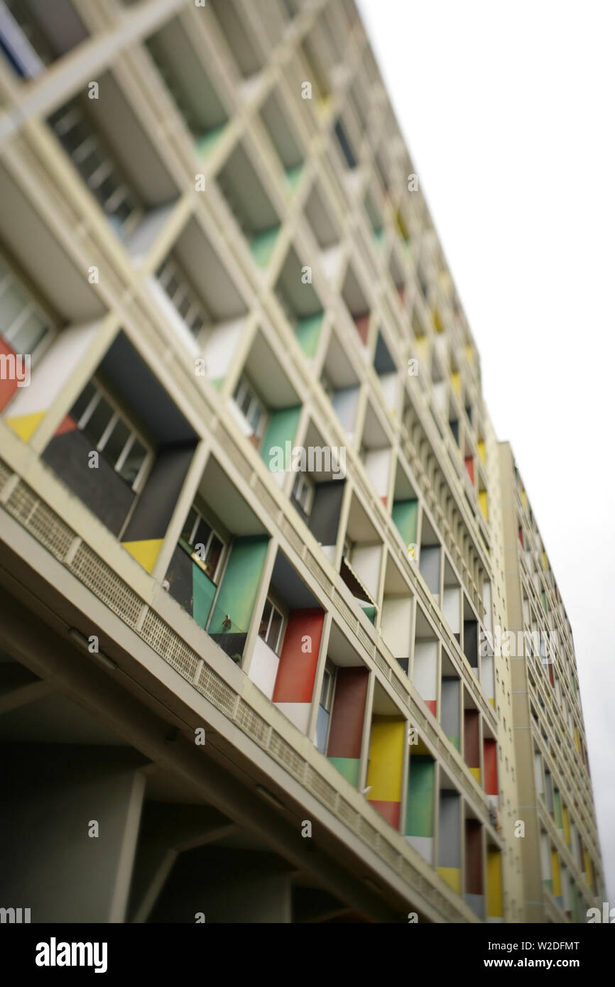 Le conçu Le Corbusier Unite d'habitation immeuble (1958), Berlin, Allemagne. Banque D'Images