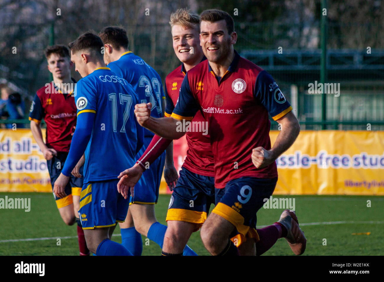 CARDIFF, Royaume-Uni. 10 fév 2019. Cardiff a rencontré Adam Roscrow avant FC célèbre après avoir marqué contre Cefn Druids dans la Welsh Premier League. © Photo Matthieu Lofthouse - Photographe indépendant Banque D'Images