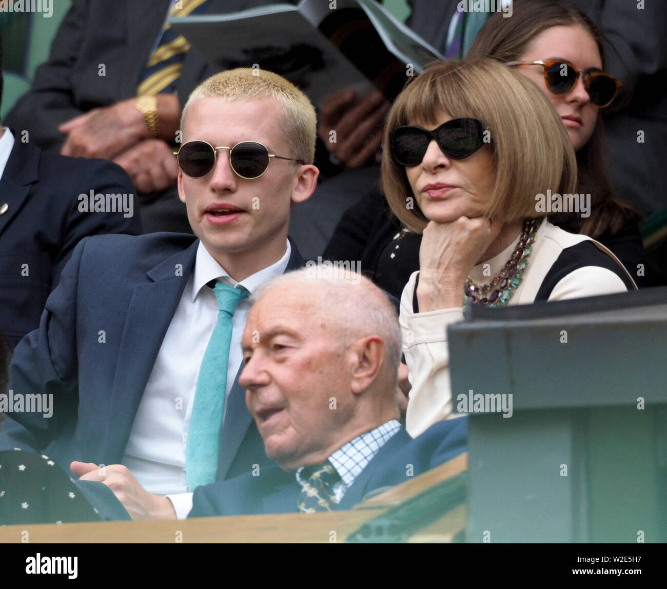 Londres, Royaume-Uni. 08 juillet, 2019. Londres, ANGLETERRE - 08 juillet : Anna Wintour assiste à la septième journée du championnat de tennis de Wimbledon à l'All England Lawn Tennis et croquet Club le 08 juillet 2019, à Londres, en Angleterre. People : Anna Wintour Credit : tempêtes Media Group/Alamy Live News Banque D'Images