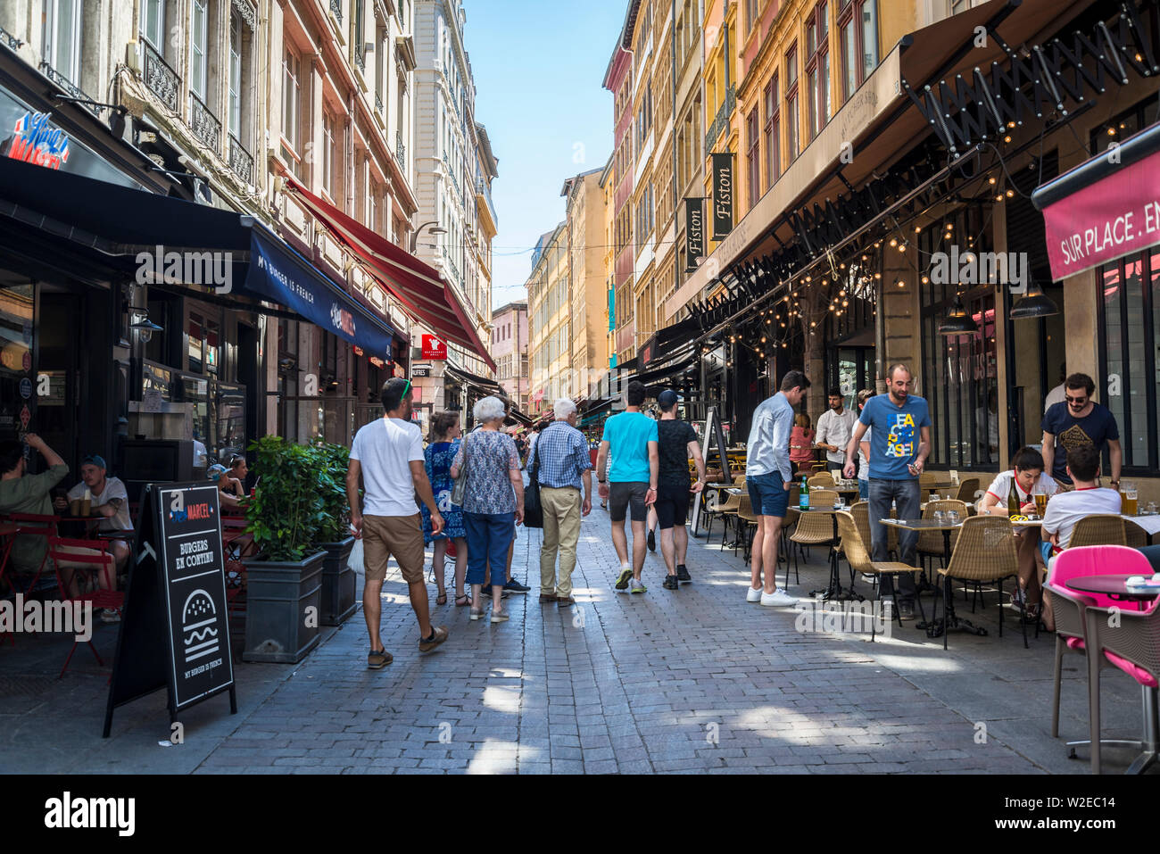 Rue mercière street Banque de photographies et d'images à haute résolution  - Alamy