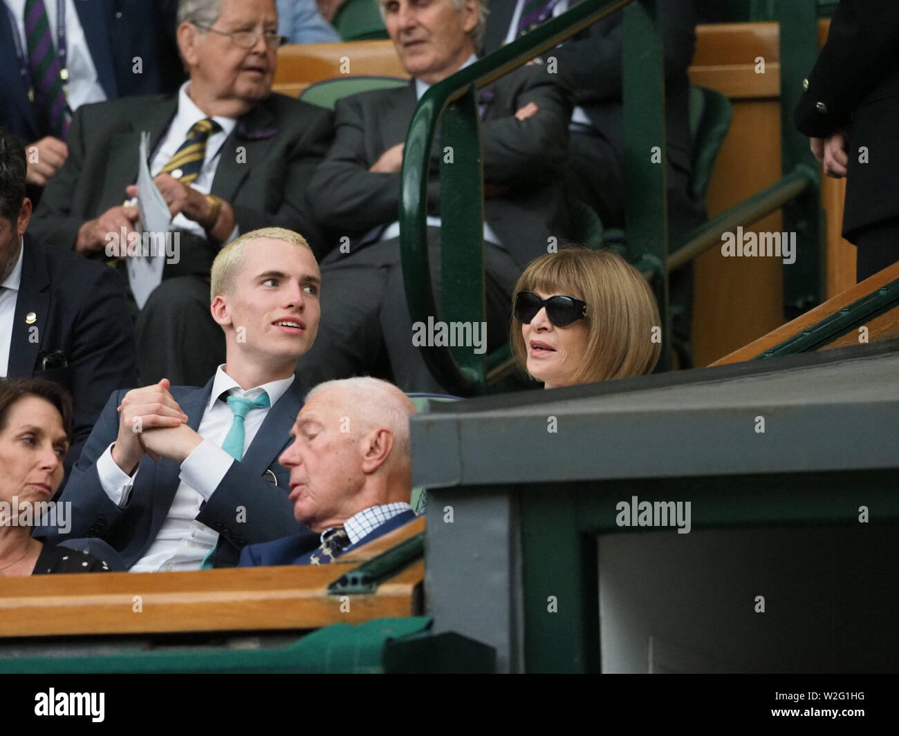 Londres, Royaume-Uni. 08 juillet, 2019. Londres, ANGLETERRE - 08 juillet : Anna Wintour assiste à la septième journée du championnat de tennis de Wimbledon à l'All England Lawn Tennis et croquet Club le 08 juillet 2019, à Londres, en Angleterre. People : Anna Wintour Credit : tempêtes Media Group/Alamy Live News Banque D'Images