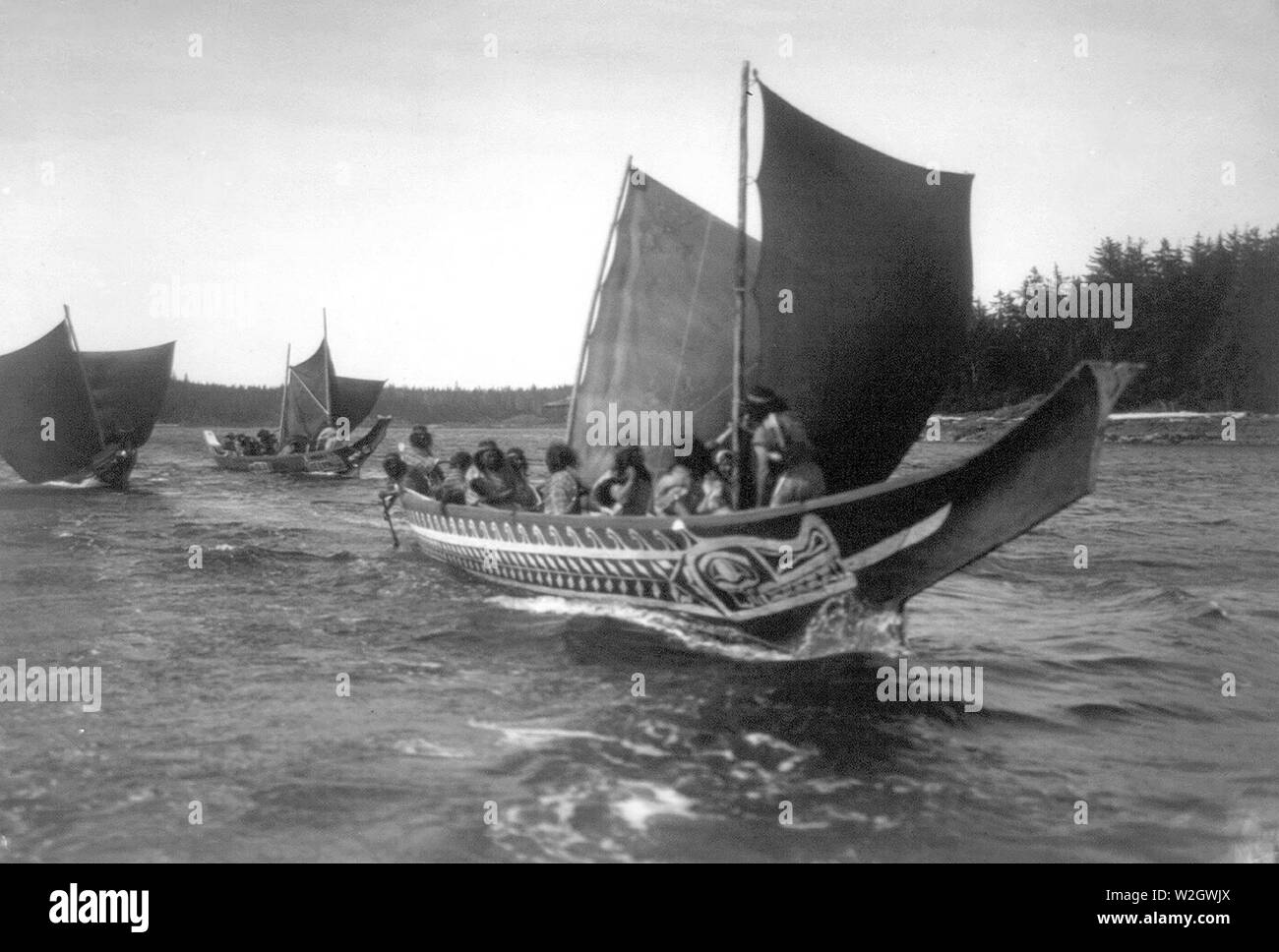 Edward S. Curits les Indiens - Indiens Kwakiutl en canoës, Colombie-Britannique ca. 1914 Banque D'Images