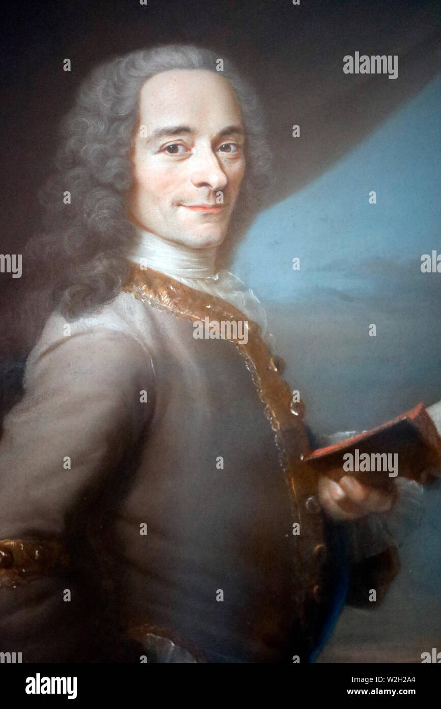 Chateau de Ferney, accueil et maison natale de Voltaire : écrivain français, philosophe, dramaturge, poète. Portrait par Quentin de la Tour 1732. La France. Banque D'Images