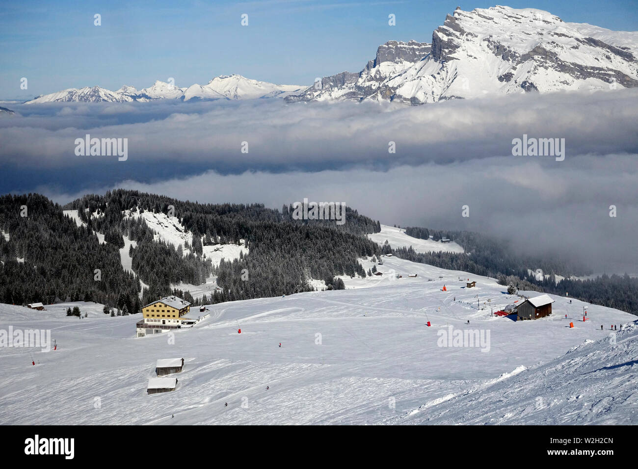 Alpes françaises. Massif du Mont-Blanc. Une piste de ski. Saint Gervais. La France. Banque D'Images